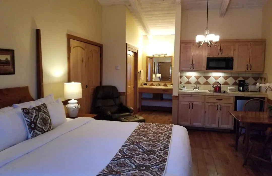 Carmel Valley Lodge-1