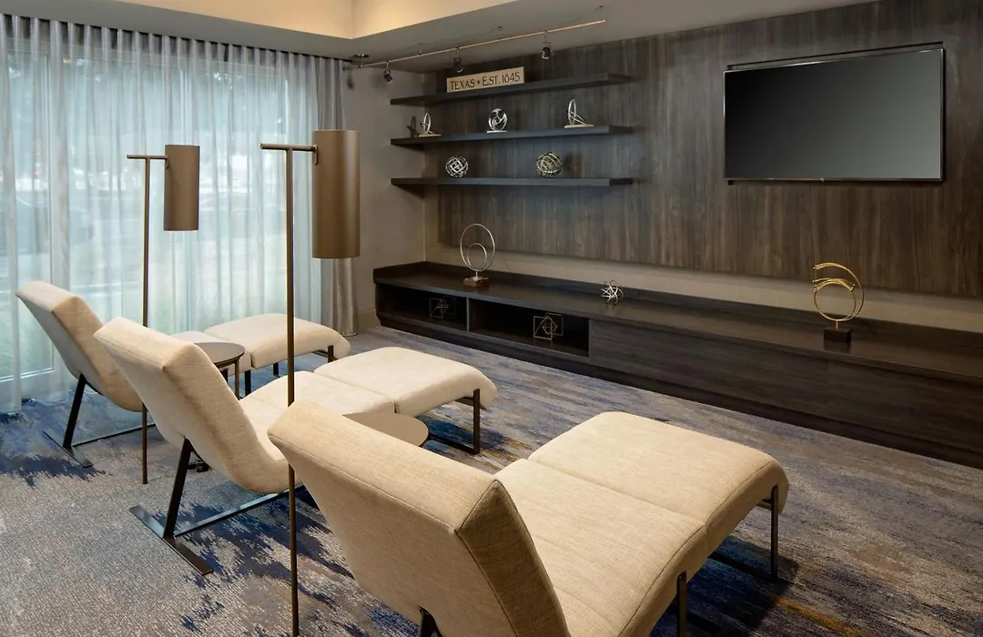 Courtyard By Marriott Dallas Downtown/Reunion District-1
