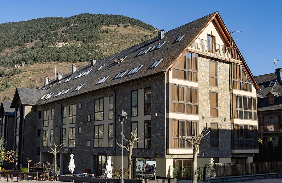 Aparthotel Nou Vielha-1
