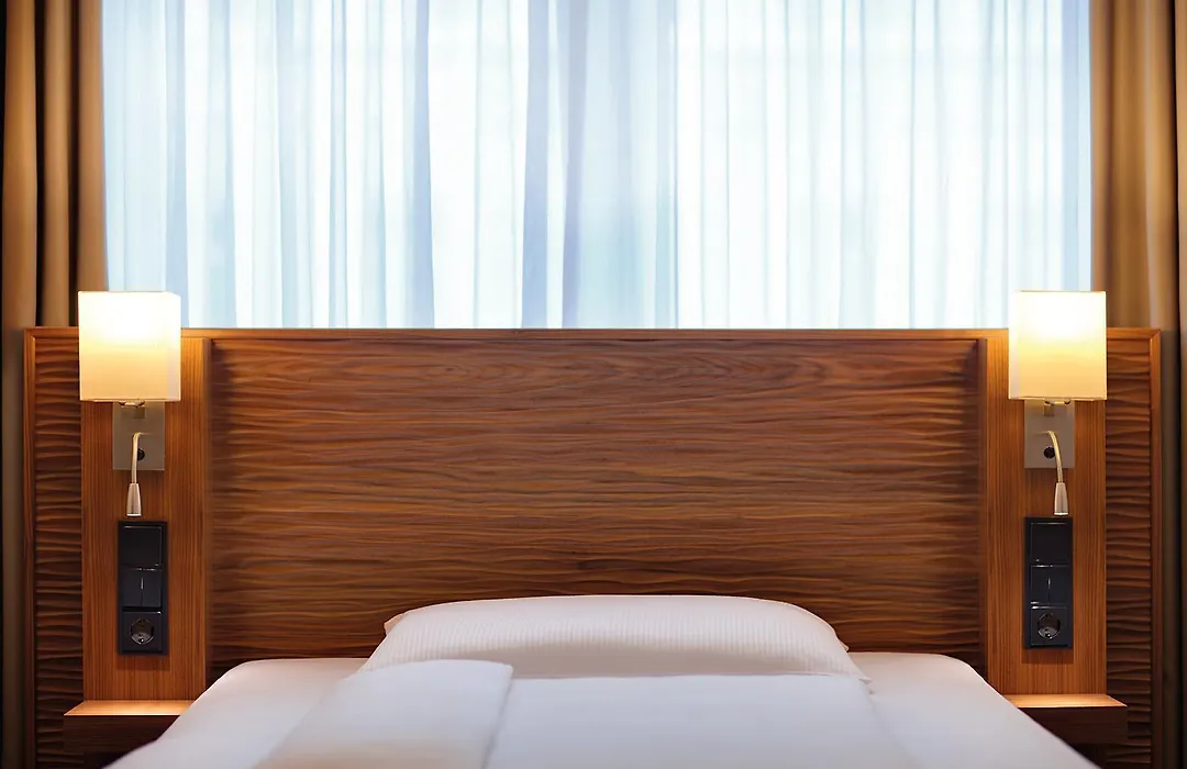 Hotel Hafen Hamburg-1