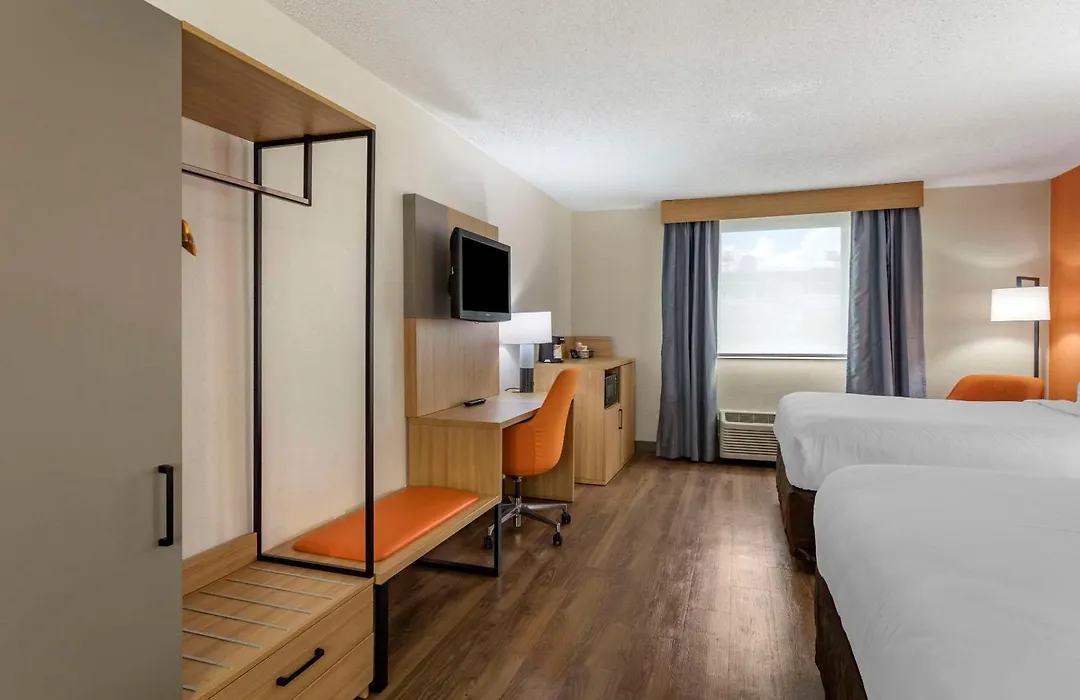 Comfort Inn & Suites Nashville Downtown - Stadium-1