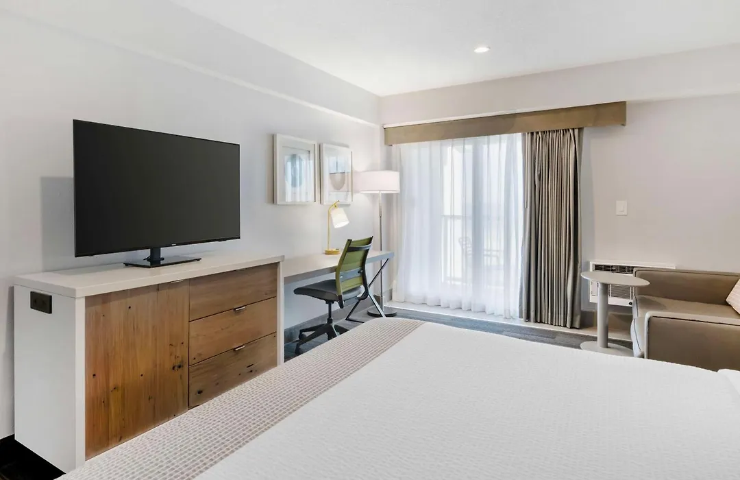 Best Western Oceanfront-1