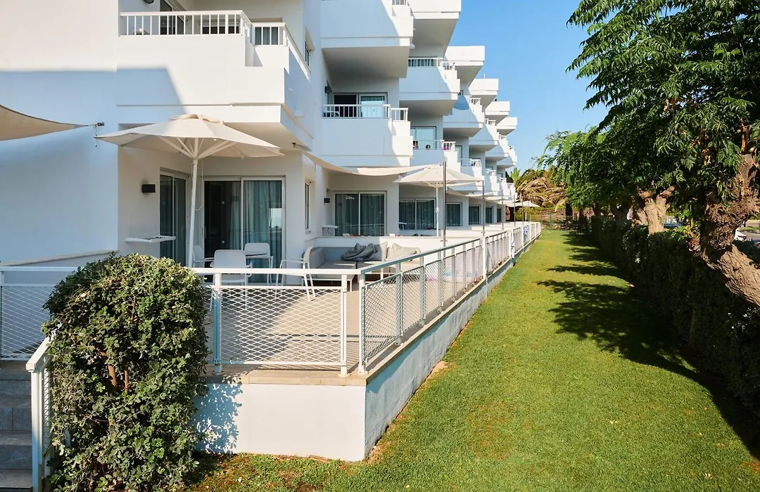 Hipotels Apartamentos Cala Bona-1