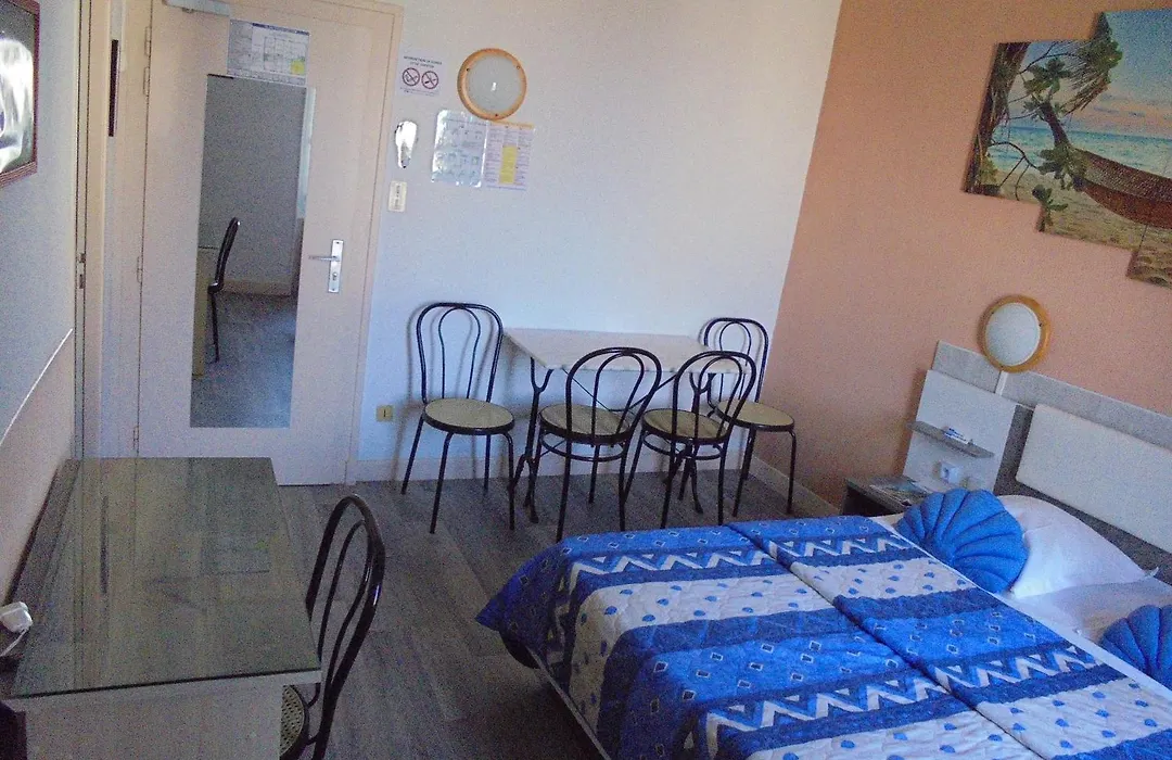 Hotel De La Gare-1