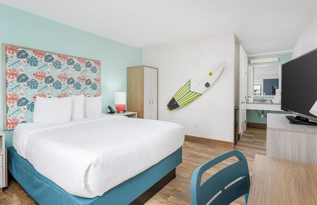 Surf & Sand Hotel - Free Hot Breakfast & Rentals-1