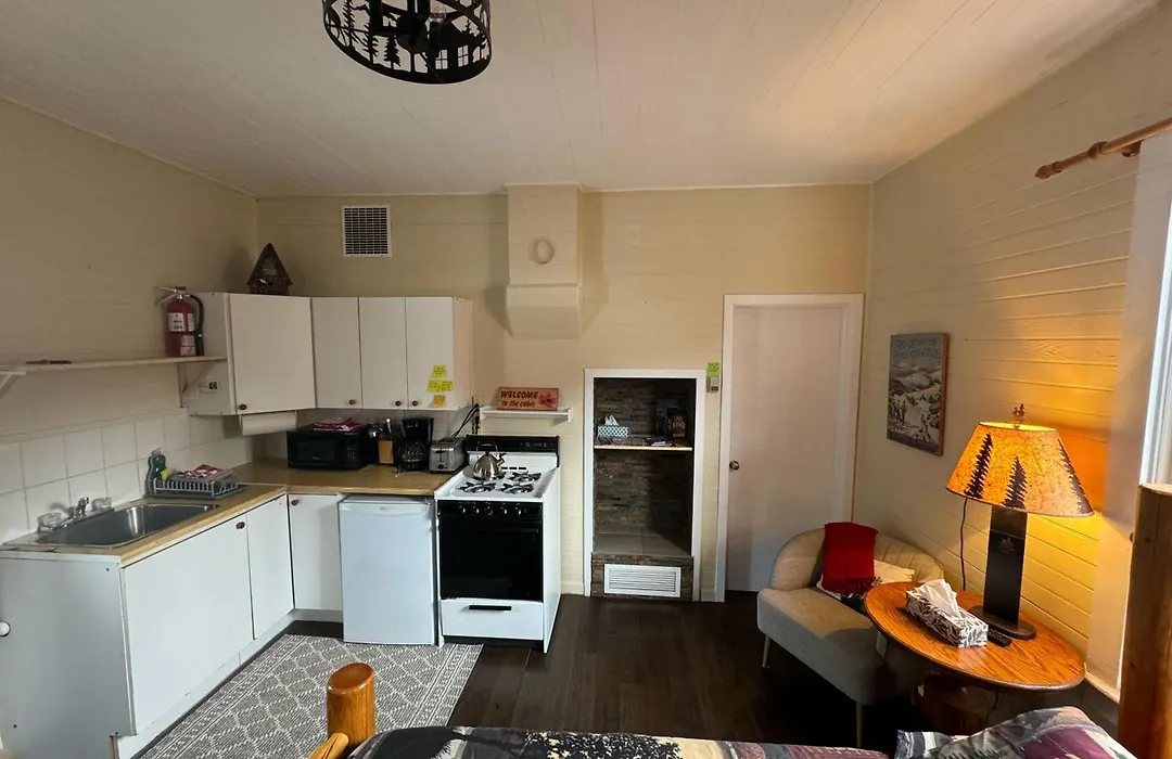Holiday Lodge Cabins-1