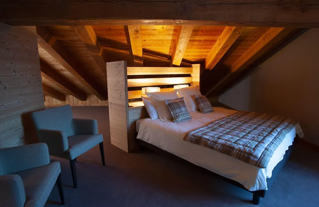 La Madonnina Del Gran Paradiso Wellness Hotel-1