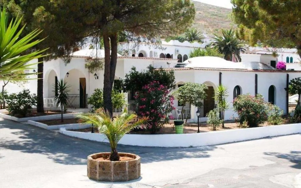 Villaggio Turistico Valle Scinni-1