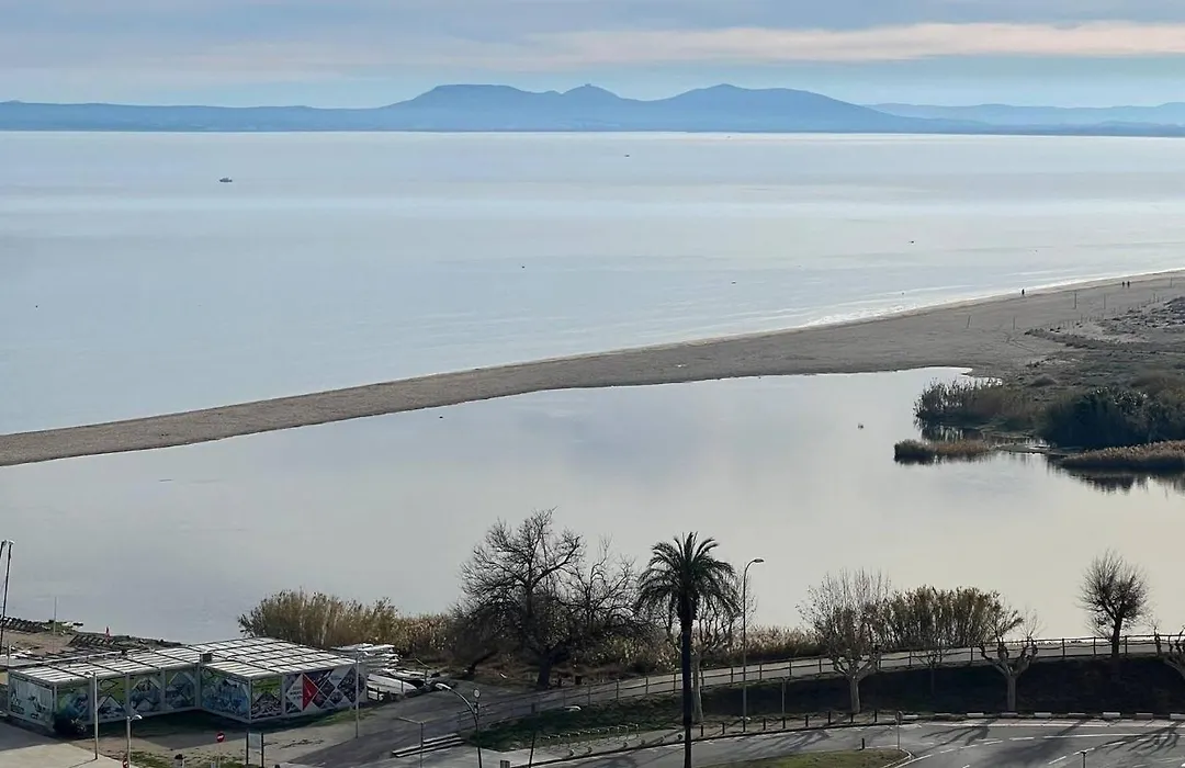 Bonito Apartamento Vista Mar Av-25-1