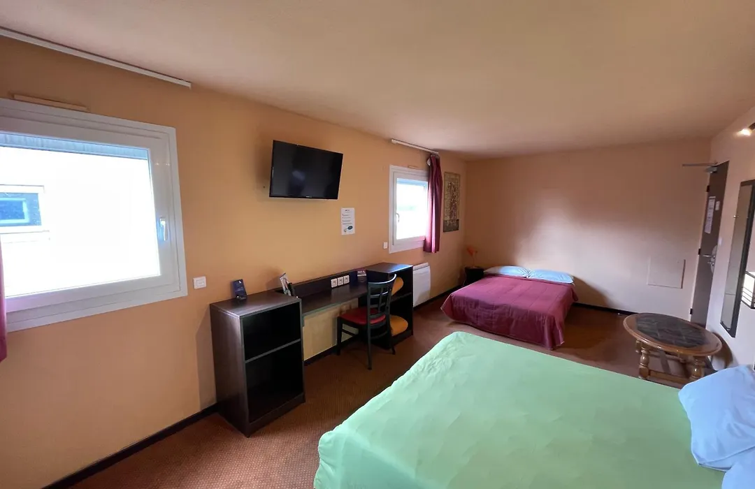 Brit Hotel St-Quentin/Nord-1