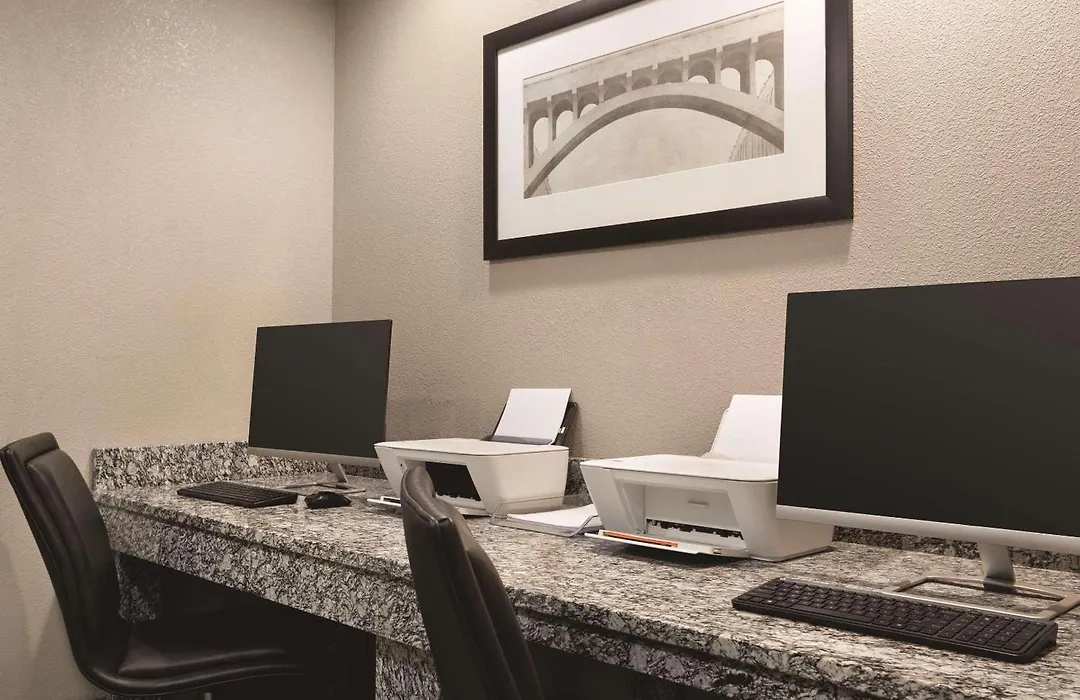 Country Inn & Suites By Radisson, Nashville Airport East, Tn-1