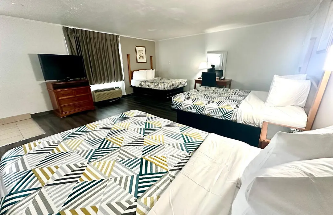 Red Carpet Inn - Stamford-1