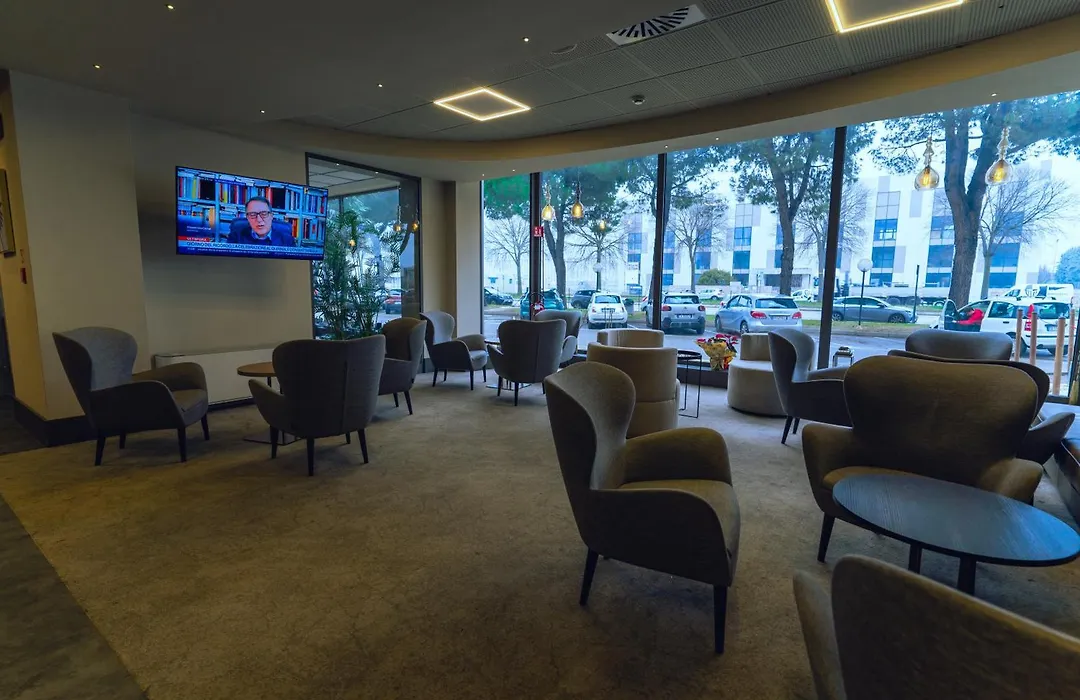 Dc Hotel International-1