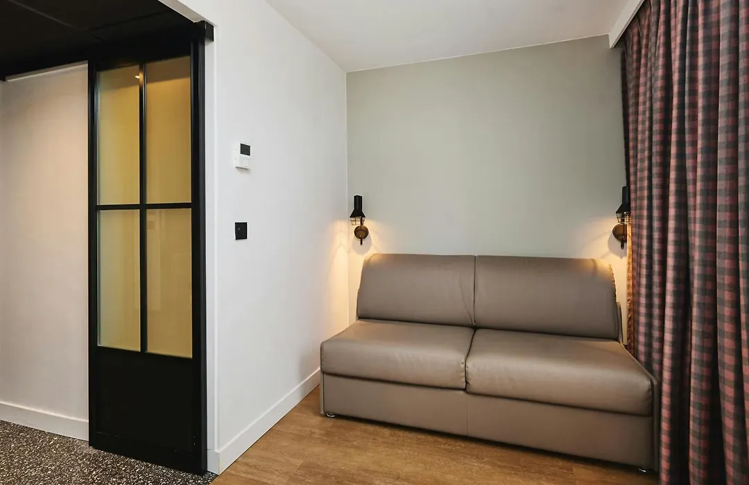 Moxy Annecy-1