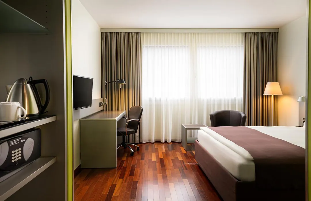 Holiday Inn Zürich Messe, an IHG Hotel-1