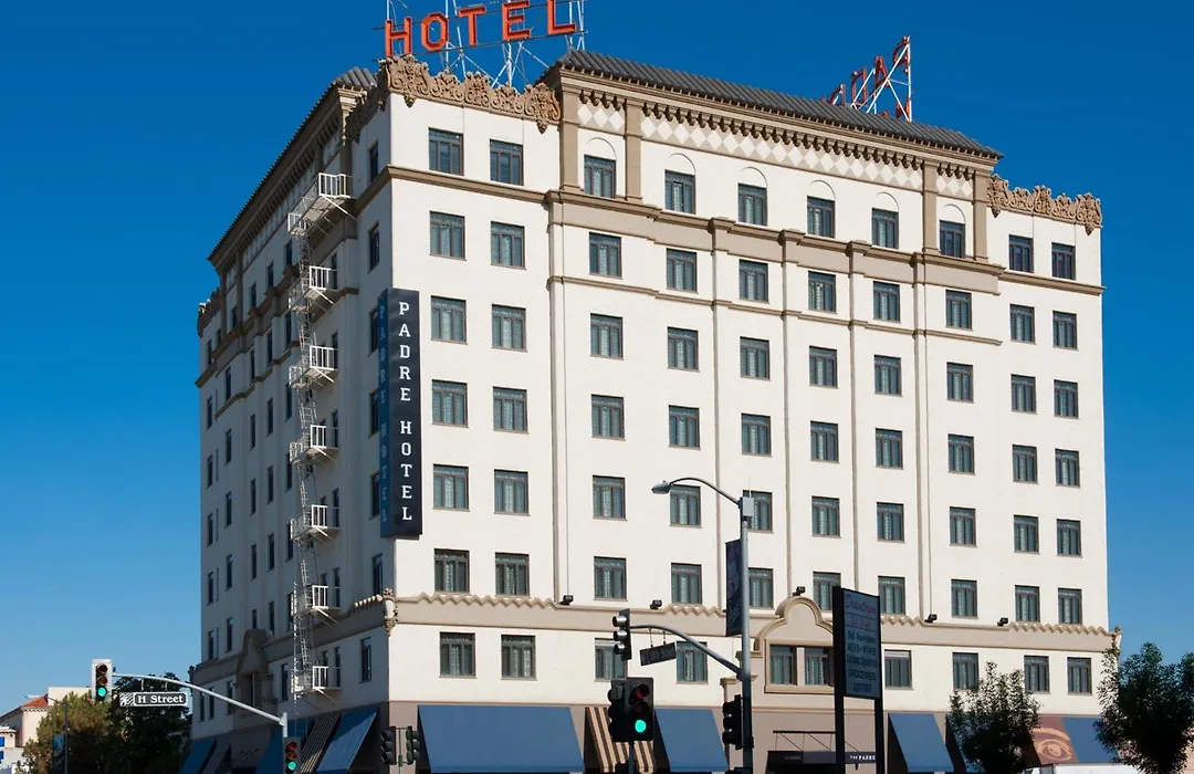 Padre Hotel-1