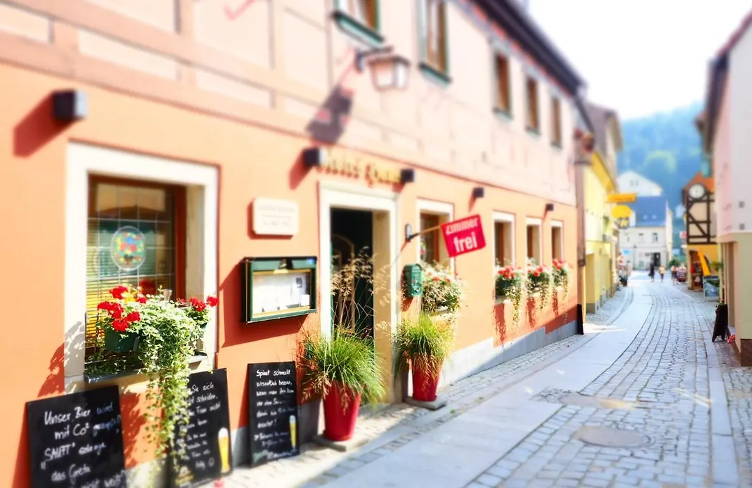 Gasthaus& Pension Zum Roten Haus-1