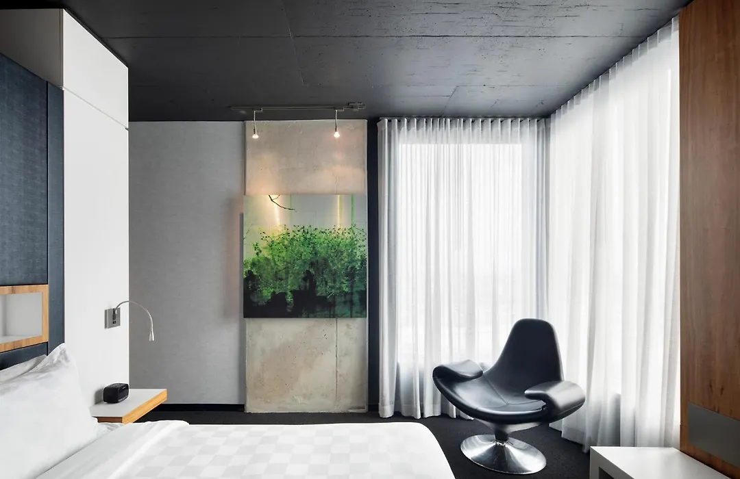 Alt Hotel Toronto Airport-1