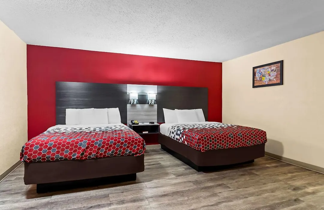 Econo Lodge Inn & Suites Santa Rosa-1