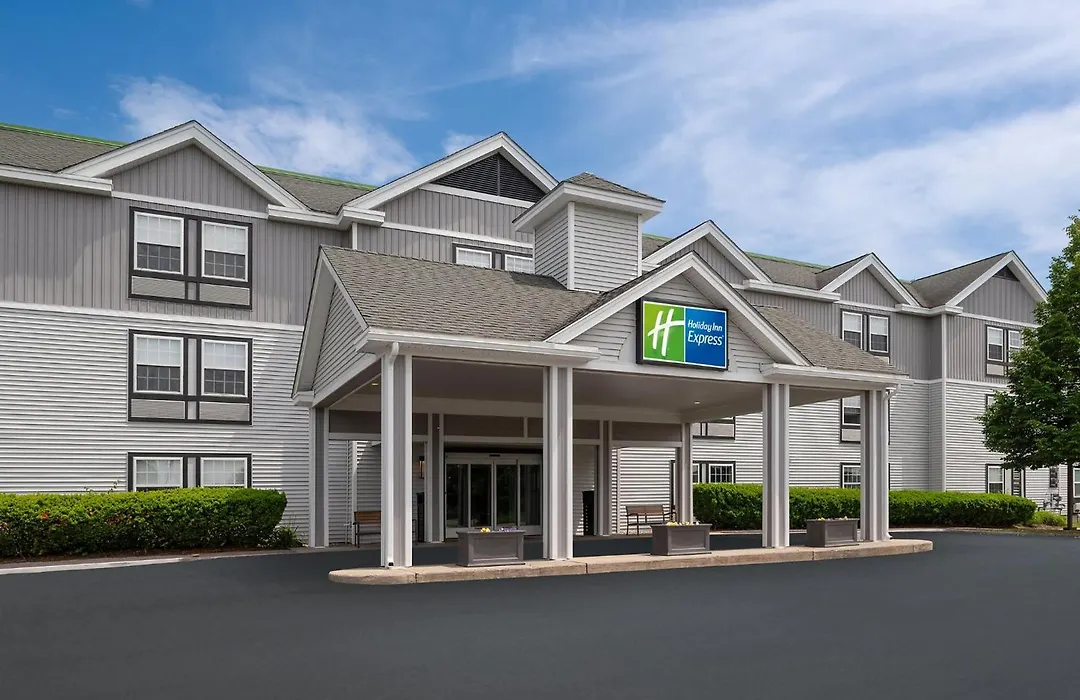 Holiday Inn Express St. Albans By Ihg-1