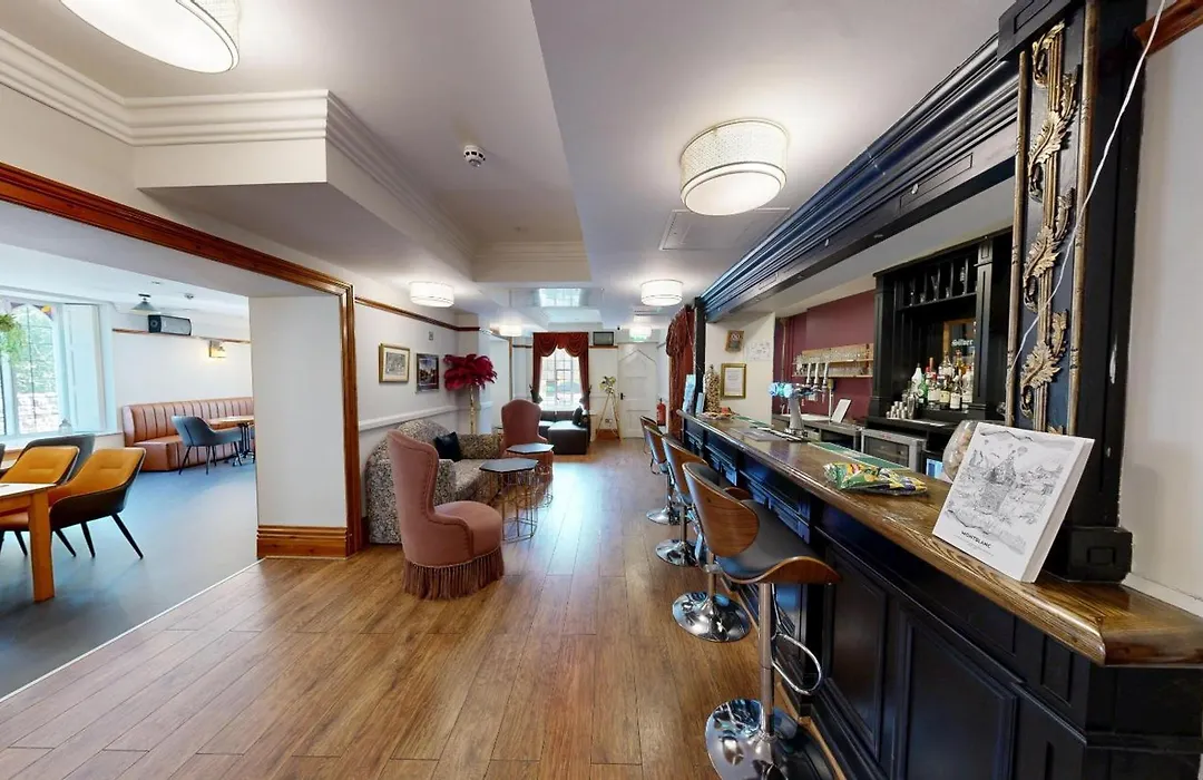 High Tor Hotel-1