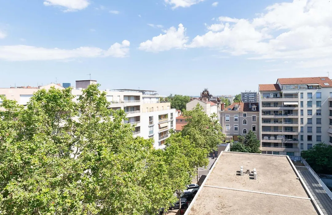 B&B Hotel Lyon Centre Monplaisir-1