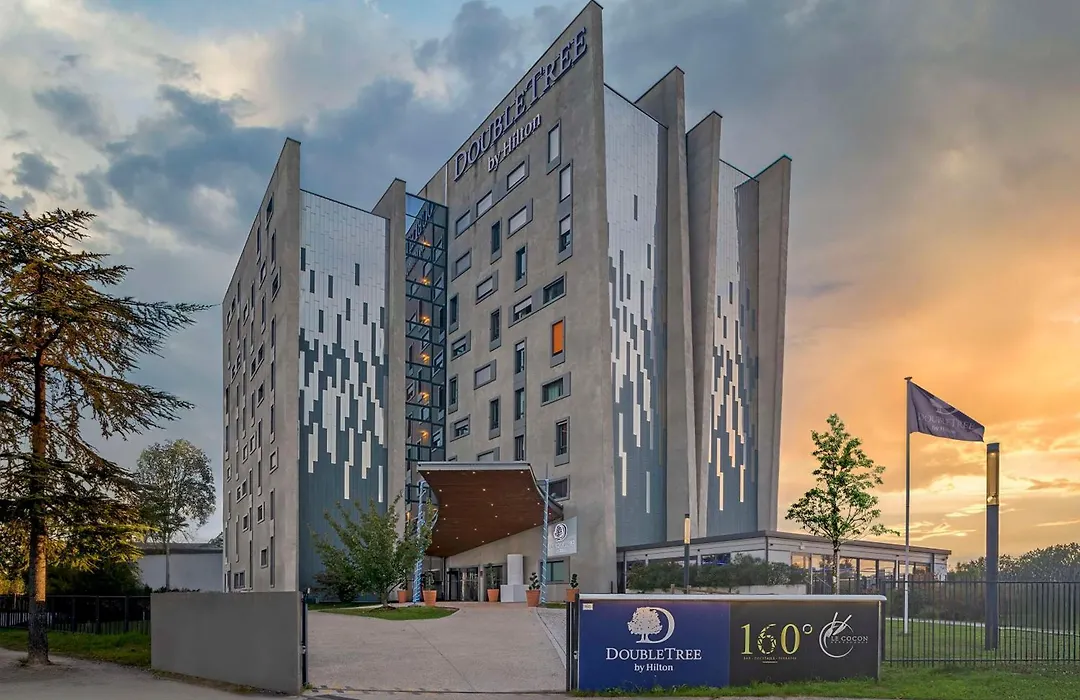 Doubletree By Hilton Lyon Eurexpo & Spa-1