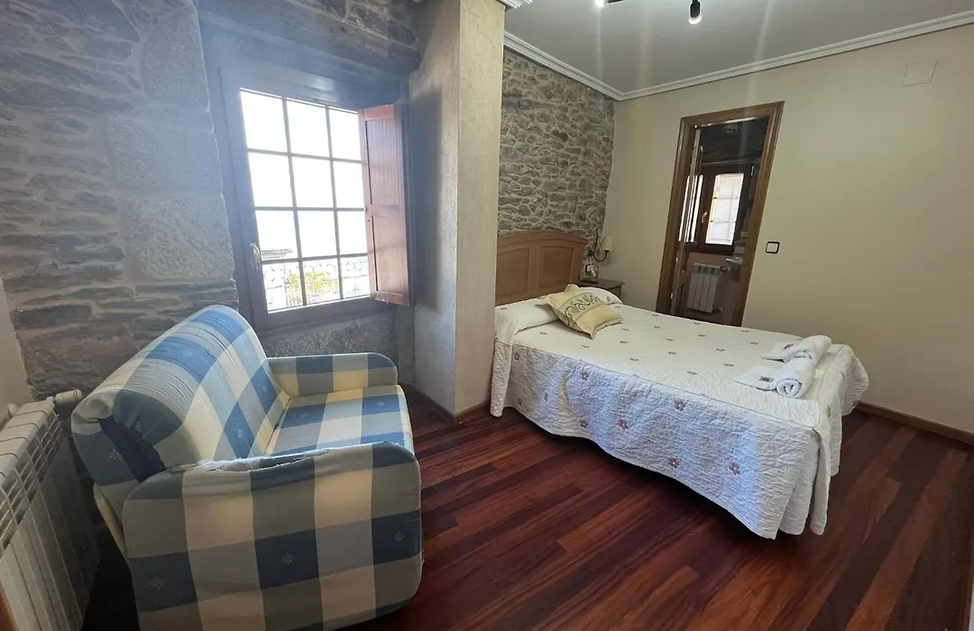 Pension Rustica-Caldelas Sacra-1