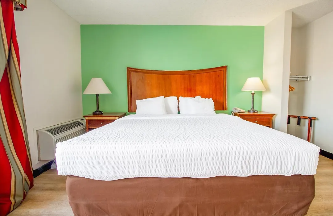 Tulsa Square Hotel Central, I-44 By Oyo-1