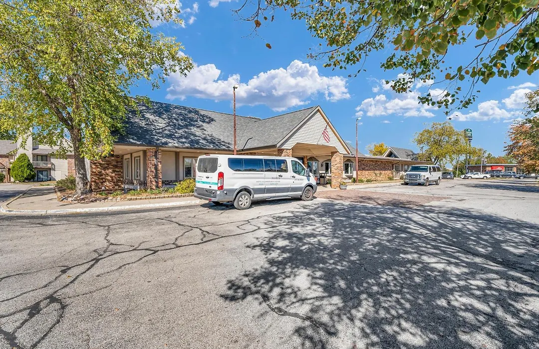 Red Lion Inn & Suites Urbana-1