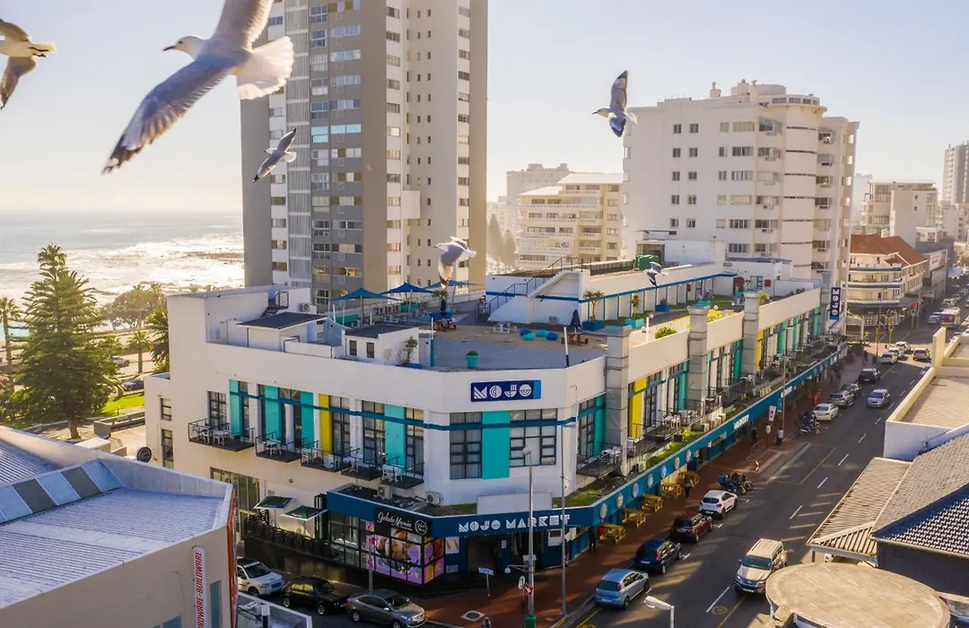 Mojo Hotel & Market-1