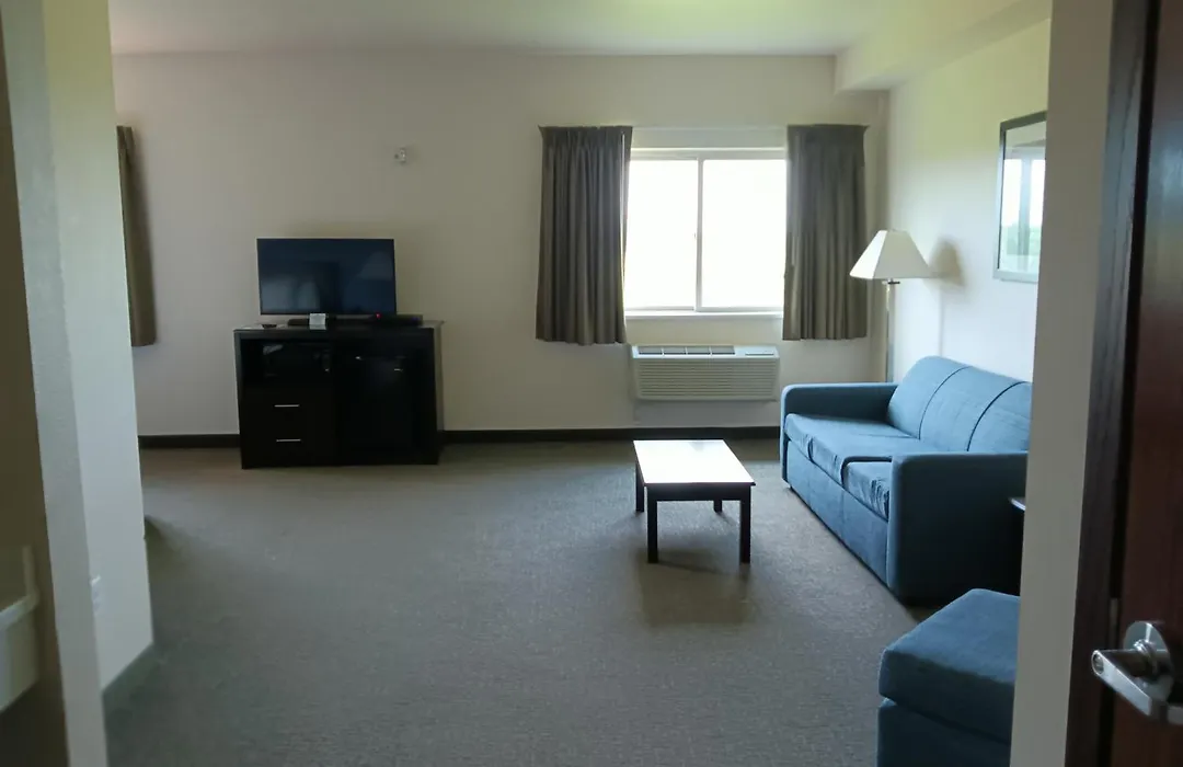 Cobblestone Inn & Suites - Manchester-1