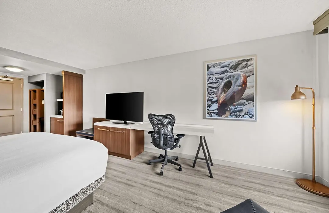 Hilton Garden Inn Plymouth-1