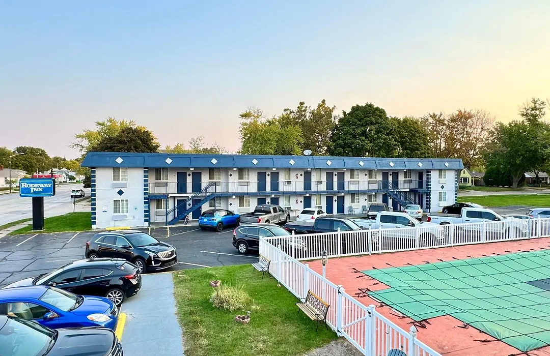 Rodeway Inn St Joseph-1