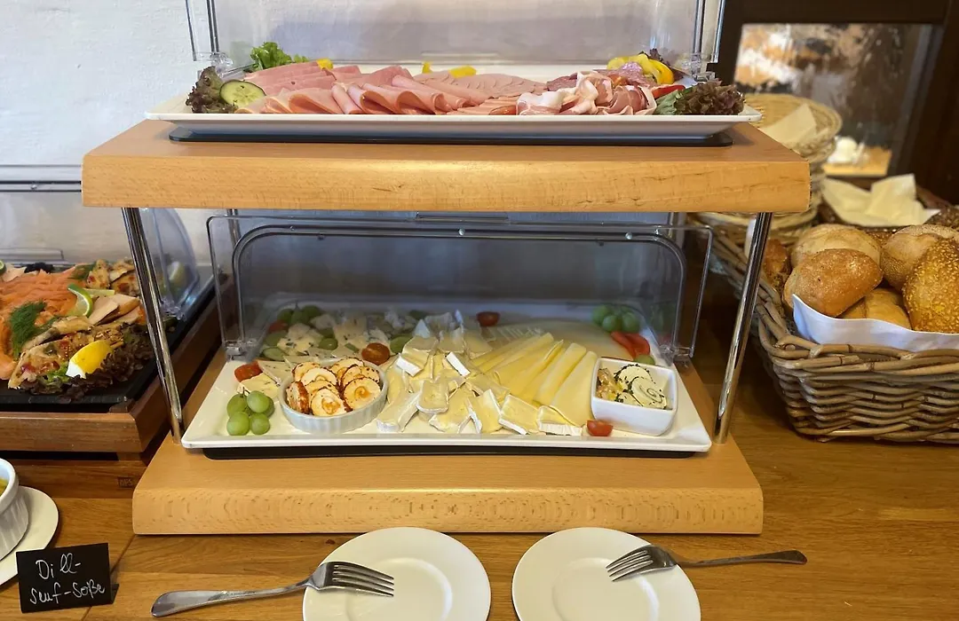 Landhotel Battenheimer Hof-1