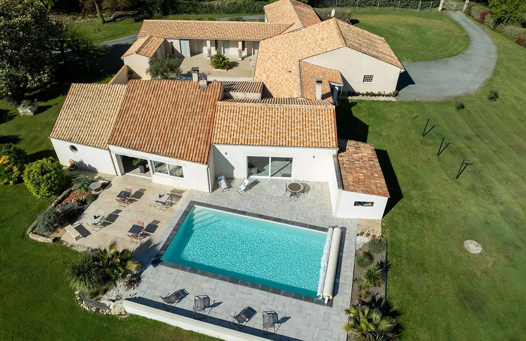 L'Hacienda-1