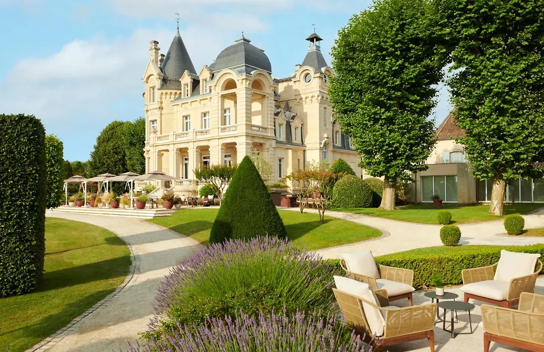 Château Hôtel Grand Barrail-1
