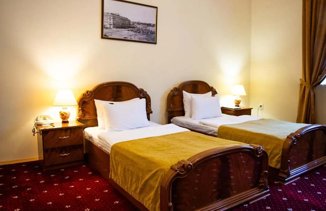 George Hotel-1