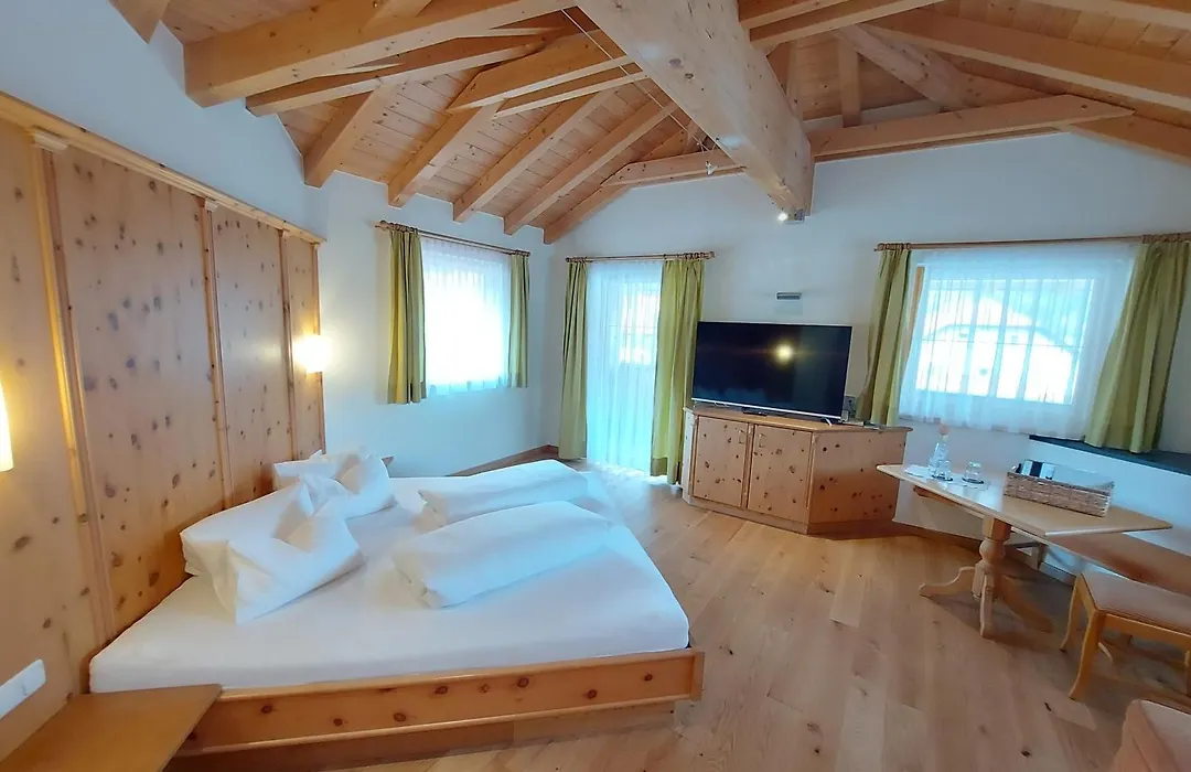 Hotel Enzian-1