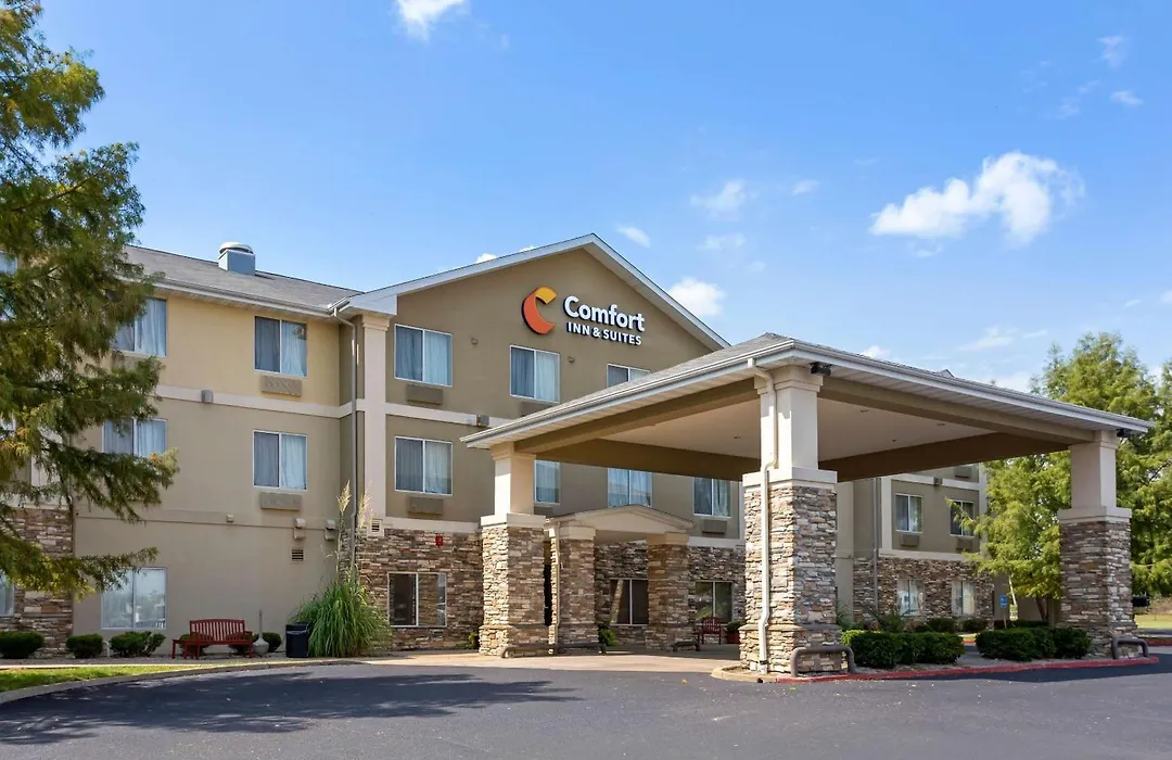 Comfort Inn & Suites Pittsburg Ks-1