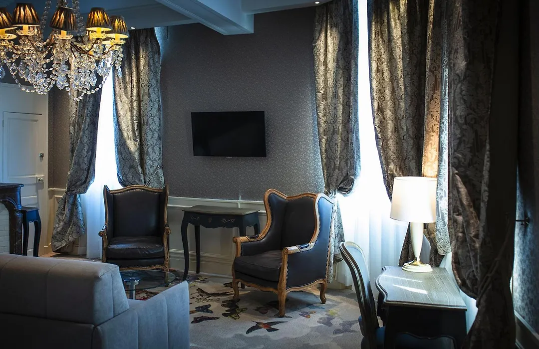 Hotel&Spa Le Grand Monarque, BW Premier Collection-1