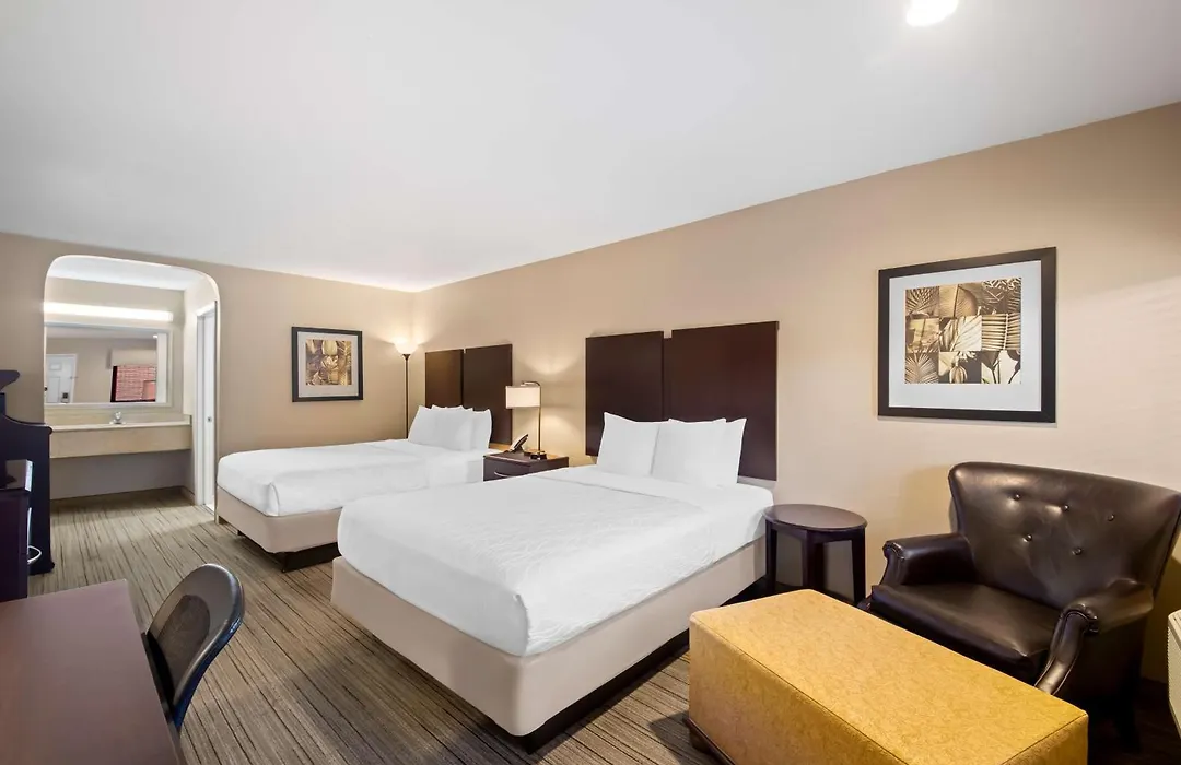 Best Western Cedar Inn-1