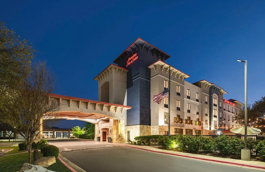 Hampton Inn & Suites San Marcos-1