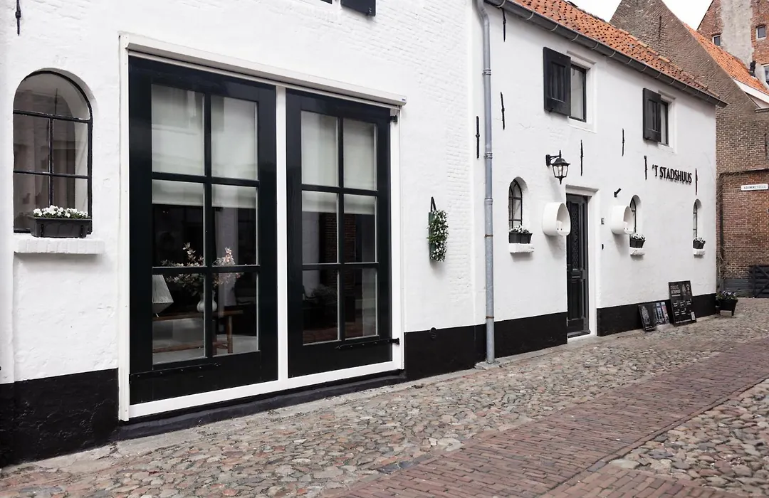 Boutique Hotel Elburg en Tapperij-1