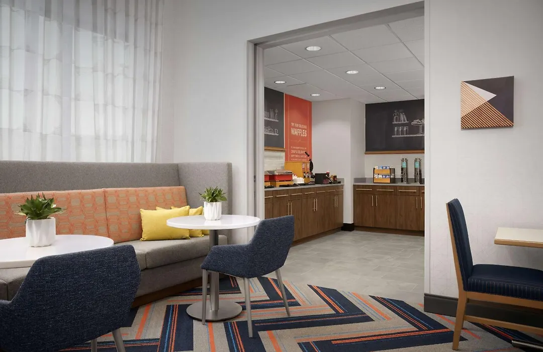 Hampton Inn & Suites Williston-1