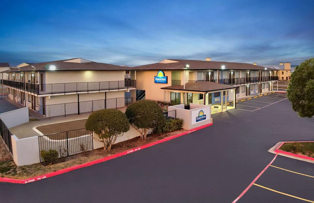 Days Inn By Wyndham Wichita Falls-1
