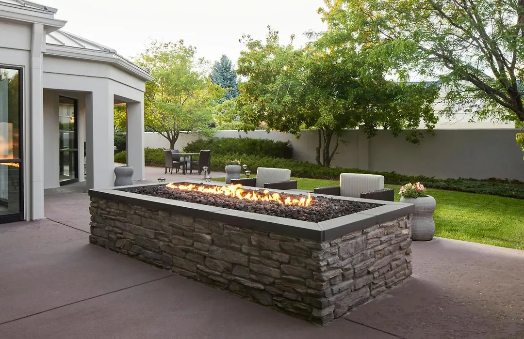Courtyard Boulder Longmont-1