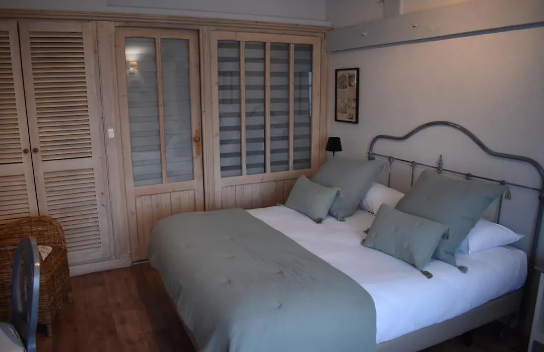 Logis Le Central-1