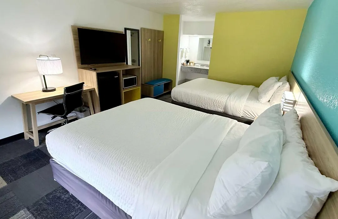 Days Inn By Wyndham Eglin Afb-1