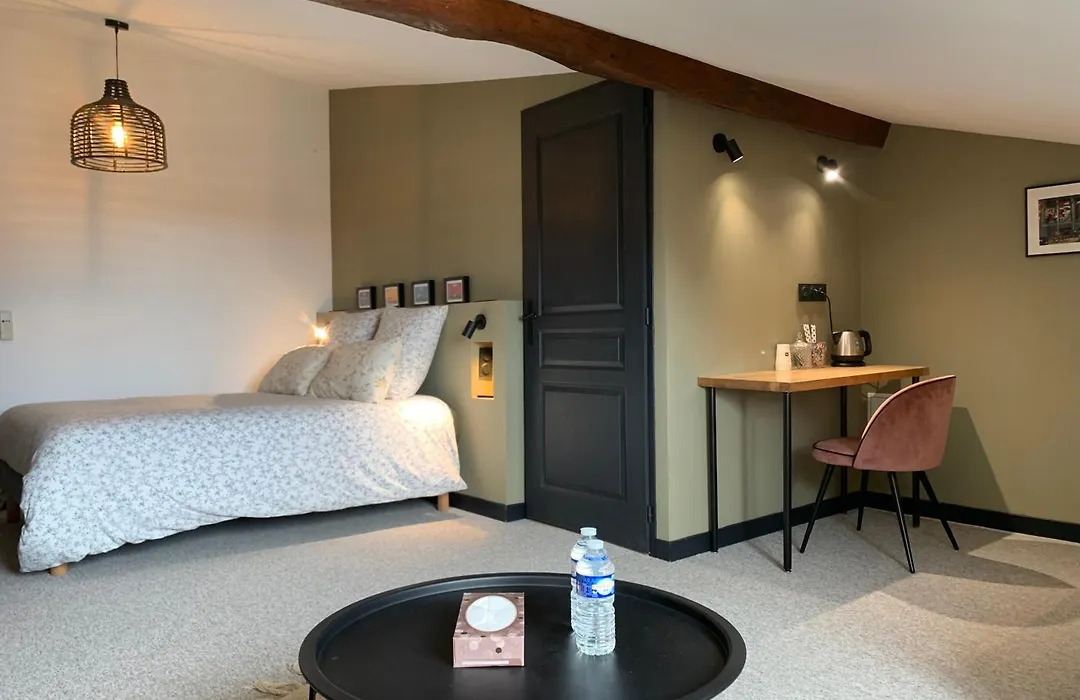 La Maison VH-1